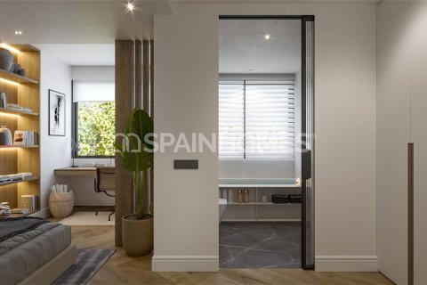 Apartamento de 4 dormitorios en venta en Barcelona, Cataluña, Spain № 1050 - foto 17