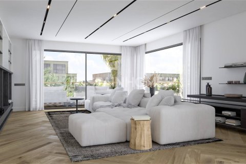 Apartamento de 4 dormitorios en venta en Barcelona, Cataluña, Spain № 1050 - foto 3