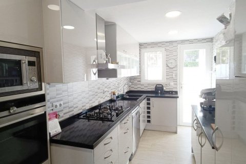 Купить дом в Л'Аметлья-де-Мар, Испания с 3 спальни, 138м², № 4889 - фото 7