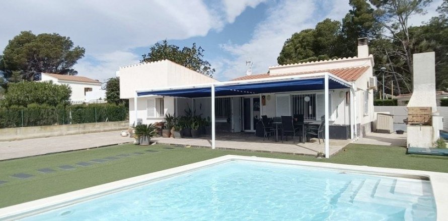 Дом с 3 спальнями в Л'Аметлья-де-Мар, Таррагона, Каталония, Испания № 4889