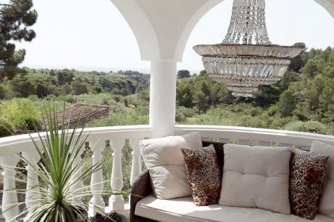 Купить дом в Камарлес, Испания с 6 спален, 350м², № 4888 - фото 19