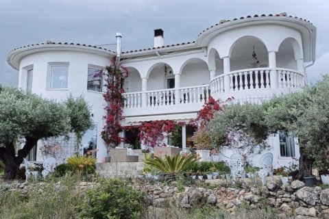 Купить дом в Камарлес, Испания с 6 спален, 350м², № 4888 - фото 22