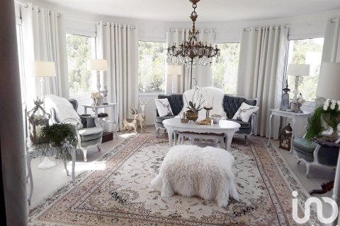 Купить дом в Камарлес, Испания с 6 спален, 350м², № 4888 - фото 4