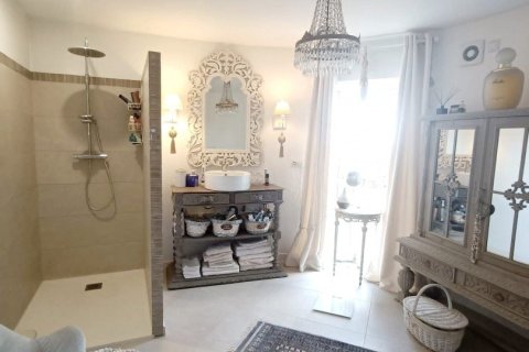 Купить дом в Камарлес, Испания с 6 спален, 350м², № 4888 - фото 12