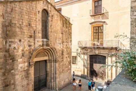 Купить коммерческую недвижимость в Старый город, Барселона, Испания 155м², № 2631 - фото 7