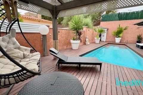 Дом с 3 спальнями в Куните, Таррагона, Каталония, Испания № 1927