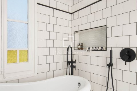 2 chambres apartment à vendre à Barcelona, Catalonia, Spain № 4447 - photo 17