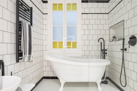 2 chambres apartment à vendre à Barcelona, Catalonia, Spain № 4447 - photo 16