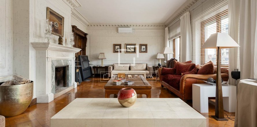 6 chambres apartment à vendre à Barcelona, Catalonia, Spain № 4449