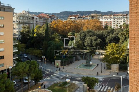6 chambres apartment à vendre à Barcelona, Catalonia, Spain № 4449 - photo 11