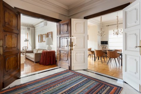 6 chambres apartment à vendre à Barcelona, Catalonia, Spain № 4449 - photo 6