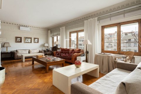 6 chambres apartment à vendre à Barcelona, Catalonia, Spain № 4449 - photo 2