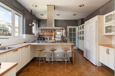 6 chambres apartment à vendre à Barcelona, Catalonia, Spain № 4449 - photo 14