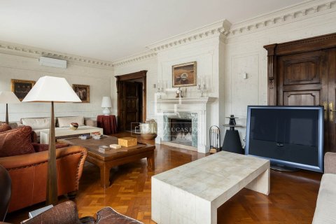 6 chambres apartment à vendre à Barcelona, Catalonia, Spain № 4449 - photo 4