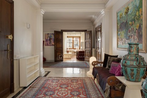 6 chambres apartment à vendre à Barcelona, Catalonia, Spain № 4449 - photo 18