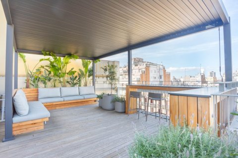 Снять в аренду квартиру в Барселона, Испания с 4 комнаты, № 1554 - фото 2