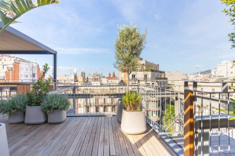 Снять в аренду квартиру в Барселона, Испания с 4 комнаты, № 1554 - фото 4