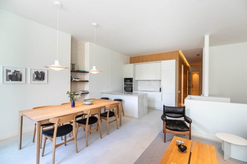 Apartamento de 3 dormitorios en alquiler en Barcelona, Cataluña, Spain № 1553 - foto 14