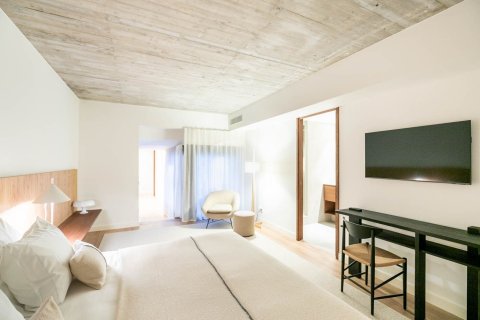 Apartamento de 3 dormitorios en alquiler en Barcelona, Cataluña, Spain № 1553 - foto 11