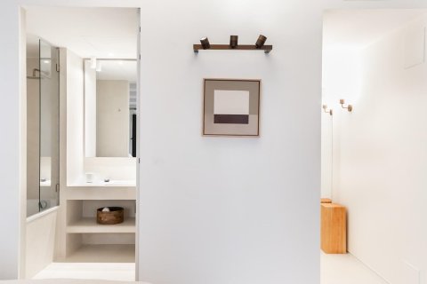 Снять в аренду квартиру в Барселона, Испания с 3 комнаты, № 1551 - фото 14