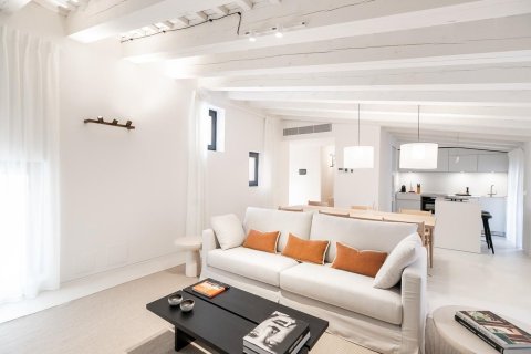 Снять в аренду квартиру в Барселона, Испания с 3 комнаты, № 1551 - фото 6