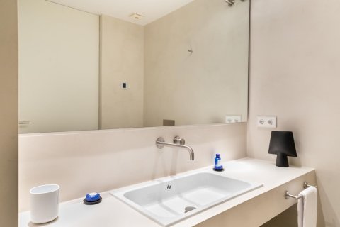 Снять в аренду квартиру в Барселона, Испания с 3 комнаты, № 1551 - фото 15