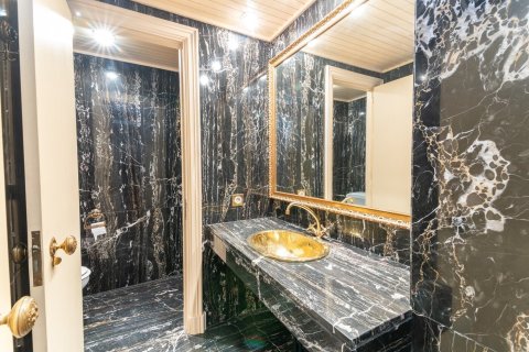 Снять в аренду квартиру в Барселона, Испания с 6 комнат, 475м², № 1555 - фото 13