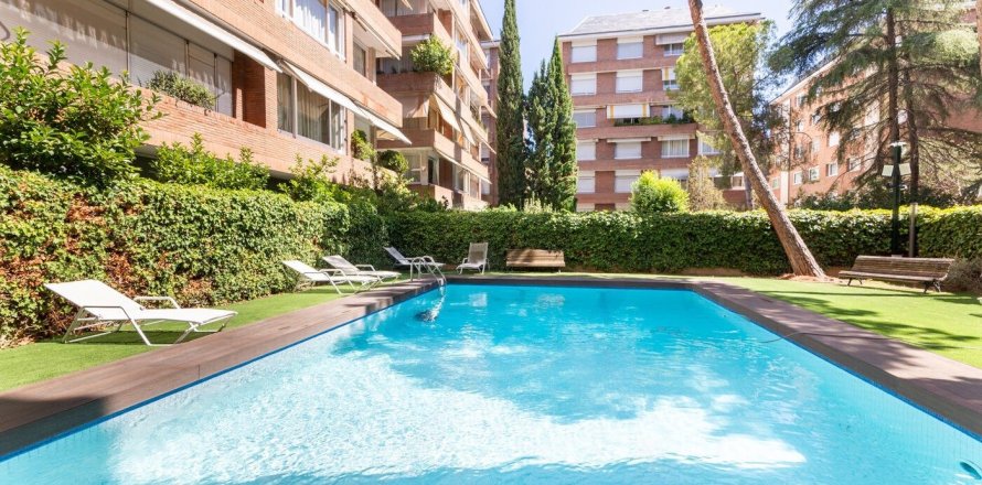 Квартира с 5 спальнями в Барселоне, Каталония, Испания № 1555