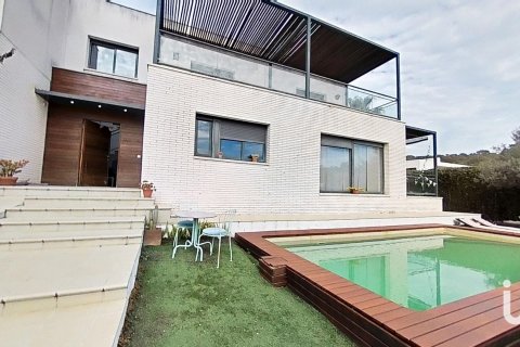 Дом с 3 спальнями в Куните, Таррагона, Каталония, Испания № 4945