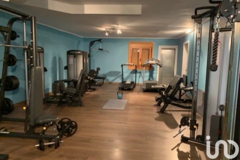 2731 sq.m. commercial property for sale in La Molina, Girona, Catalonia, Spain № 4942 - photo 26