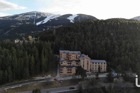 2731 sq.m. commercial property for sale in La Molina, Girona, Catalonia, Spain № 4942 - photo 3