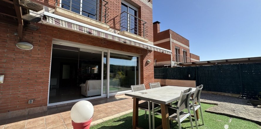 4 bedrooms house for sale in Sant Andreu de Llavaneres, Barcelona, Catalonia, Spain № 4939