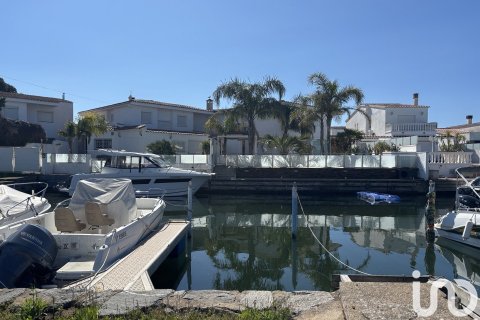 3 bedrooms house for sale in Empuriabrava, Girona, Catalonia, Spain № 4944 - photo 28