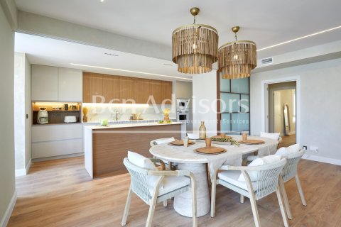 Купить квартиру в Эшампле, Испания с 4 спальни, 188м², № 2908 - фото 12