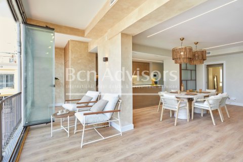 Купить квартиру в Эшампле, Испания с 4 спальни, 188м², № 2908 - фото 11