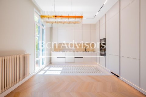 Купить квартиру в Эшампле, Испания с 3 спальни, 130м², № 2912 - фото 6