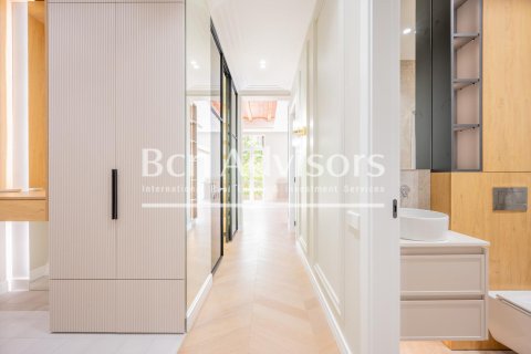 Купить квартиру в Эшампле, Испания с 3 спальни, 130м², № 2912 - фото 28