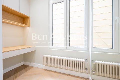 Купить квартиру в Эшампле, Испания с 3 спальни, 130м², № 2912 - фото 23