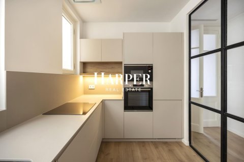 Купить квартиру в Эшампле, Испания с 2 спальни, 90м², № 2371 - фото 16