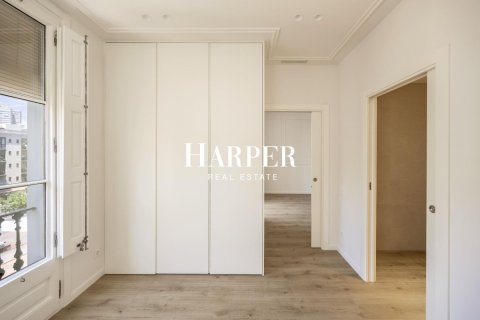 Купить квартиру в Эшампле, Испания с 2 спальни, 90м², № 2371 - фото 8