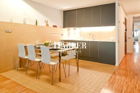 Купить квартиру в Старый город, Барселона, Испания с 2 спальни, 133м², № 2370 - фото 6