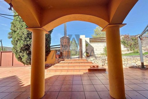 Сasa de 3 dormitorios en venta en Olivella, Barcelona, Cataluña, Spain № 2366 - foto 30
