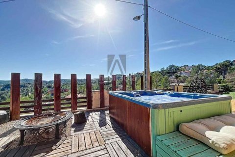 Сasa de 3 dormitorios en venta en Olivella, Barcelona, Cataluña, Spain № 2366 - foto 26
