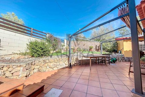 Сasa de 3 dormitorios en venta en Olivella, Barcelona, Cataluña, Spain № 2366 - foto 28
