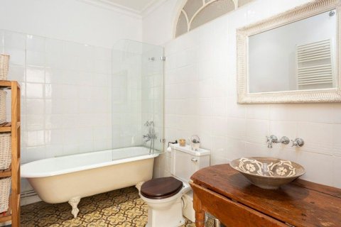 2 bedrooms apartment for sale in Barcelona, Catalonia, Spain № 5244 - photo 18