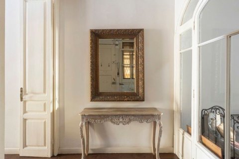 2 bedrooms apartment for sale in Barcelona, Catalonia, Spain № 5244 - photo 7