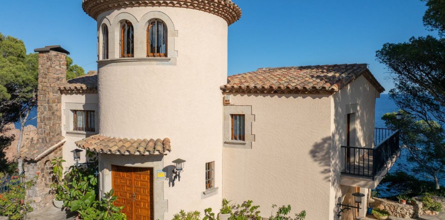 4 bedrooms house for sale in Tamariu, Girona, Catalonia, Spain № 5242