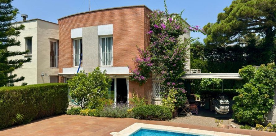 4 bedrooms house for sale in Gava, Barcelona, Catalonia, Spain № 5243