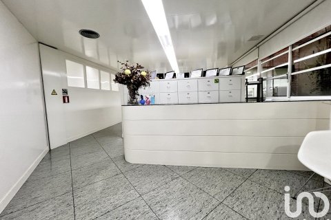 1 bedroom commercial property for sale in Barcelona, Catalonia, Spain № 4807 - photo 3