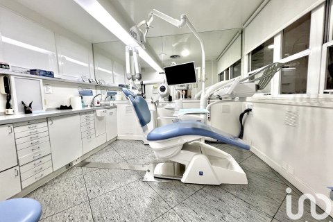 1 bedroom commercial property for sale in Barcelona, Catalonia, Spain № 4807 - photo 10